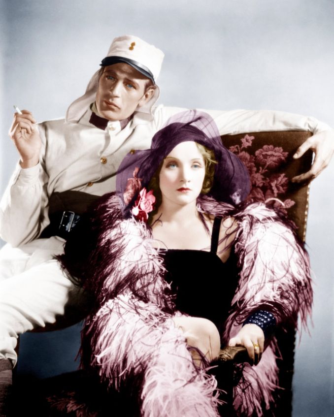 Marlene Dietrich su meilužiu Gary Cooper filme „Marokas“, 1930 m.
