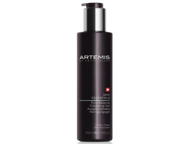 Valomoji želė „Skin Essentials Pure Balance Cleansing Gel“