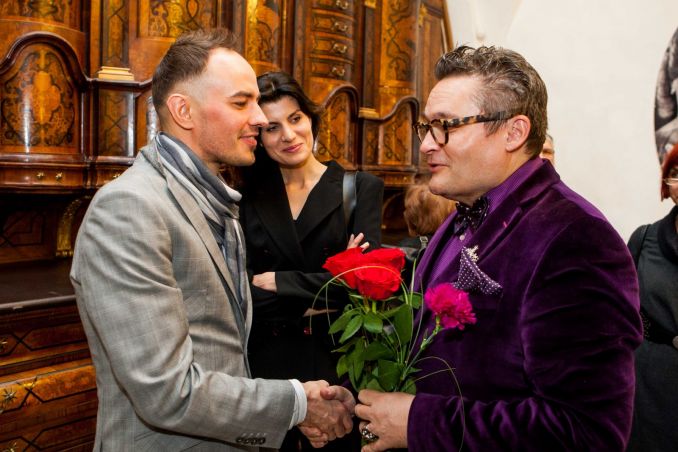 Dizaineris Egidijus Sidaras, manekenė Renata Mikailionytė ir mados istorikas Aleksandras Vasiljevas