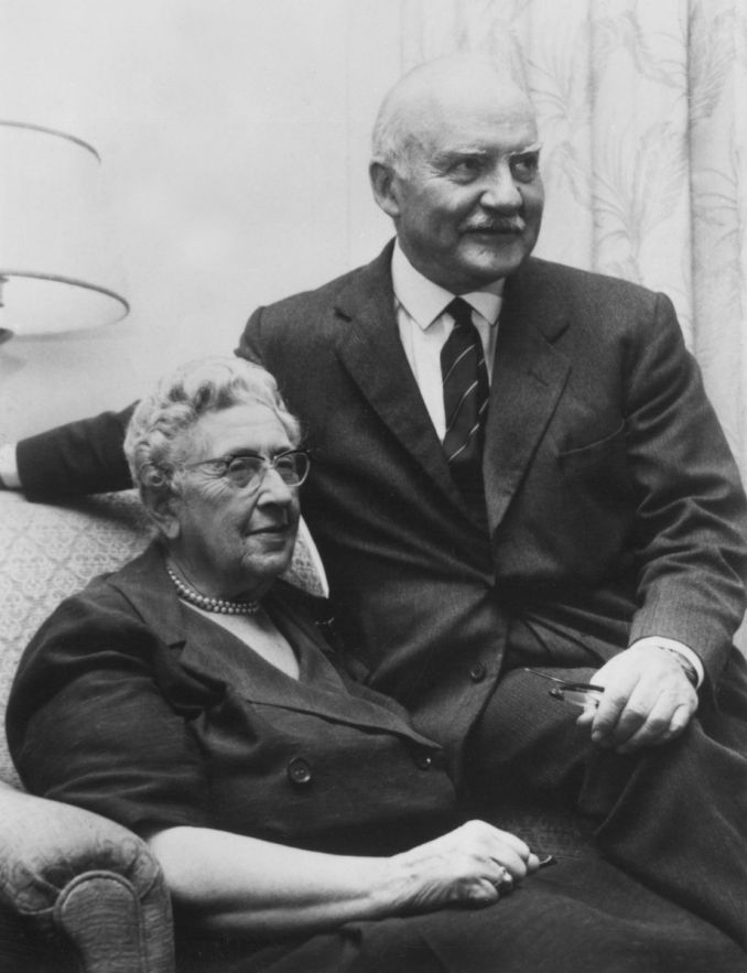 Agatha Christie ir antrasis jos vyras Max Mallowan, 1975 m.