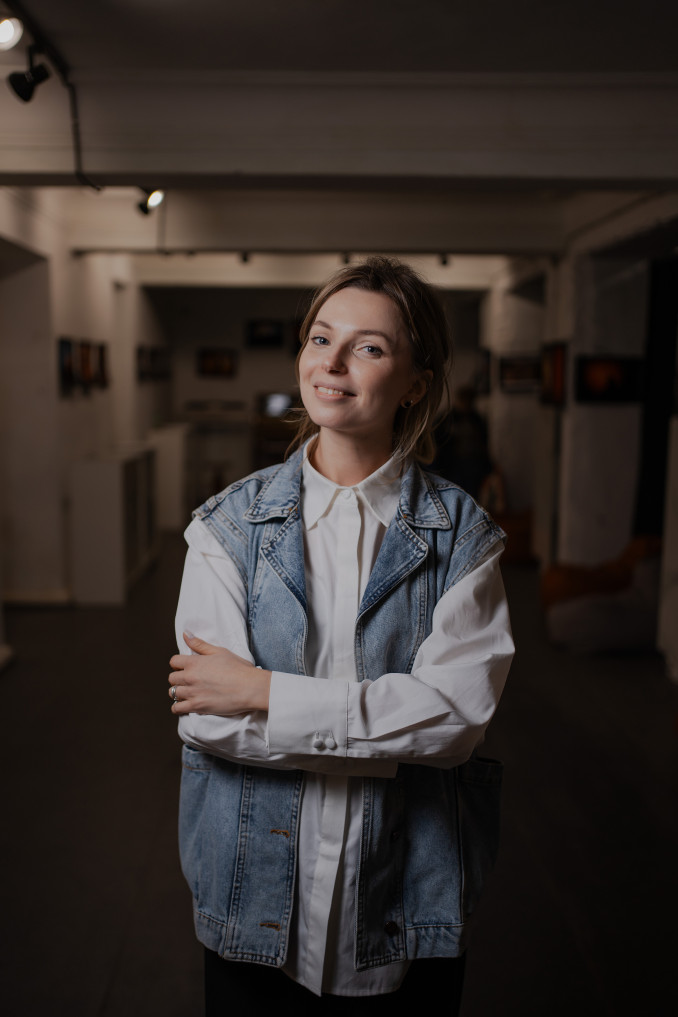 Lietuviškų šaknų turinti ukrainiečių žurnalistė Vilniaus knygų mugėje pasakos Ukrainos geležinkelio žmonių istorijas