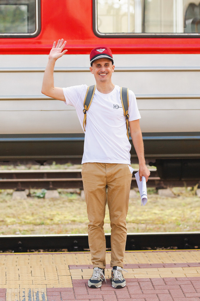 Senojoje Varėnoje gimęs ir užaugęs gidas pasakoja istorijas apie seną geležinkelį ir Čiurlionio zodiako ženklus