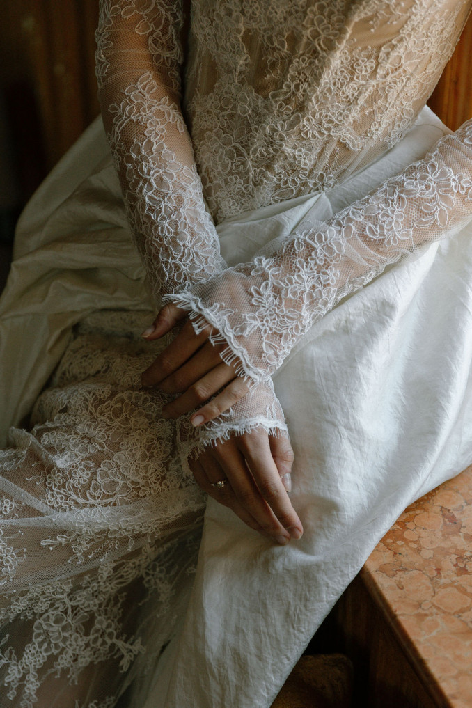 Rimantė Rimgailaitė pristato naują kolekciją „Svajojantis Basque siluetas“: vintažinė dvasia šiuolaikinei nuotakai