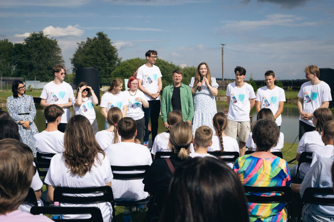 Meno festivalis po atviru dangumi „Kultūros zona“: kūrybinė laisvė – auginti žmogų