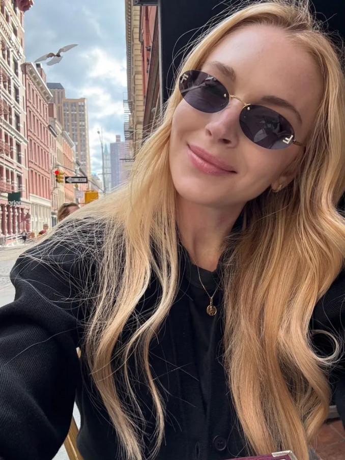 @lindsaylohan