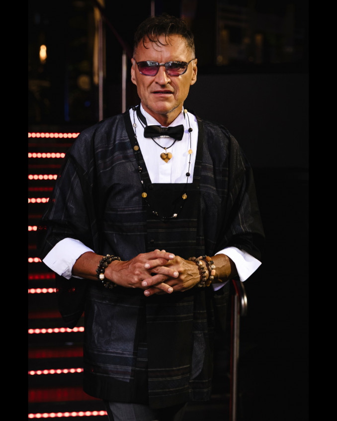 Žilvinas Grigaitis siunčia Naujametinį sveikinimą ir linkėjimus