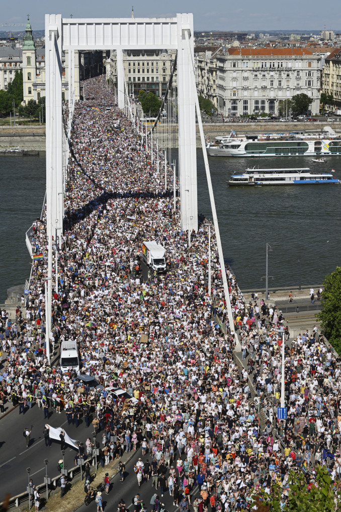 Organizatoriai: „Pride“ eitynėse Budapešte dalyvavo rekordinis žmonių skaičius