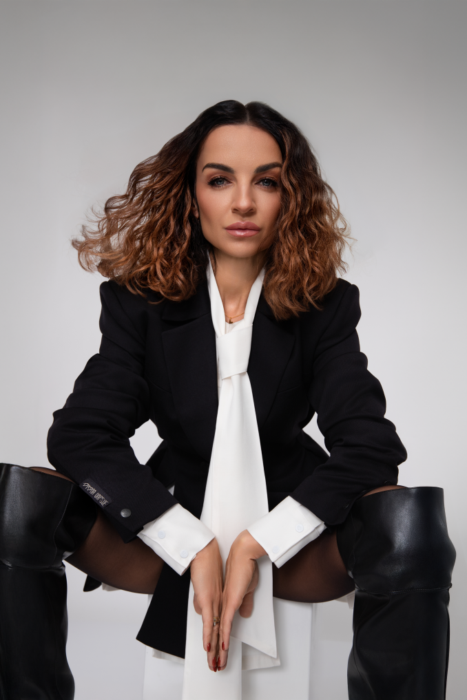 Dizainerė D. Vapsvė pristato pavasario ir vasaros kolekciją