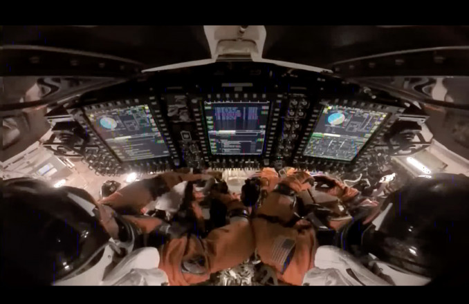 Apskridę Mėnulį, „Artemis II“ astronautai sėkmingai sugrįžo į Žemę