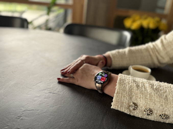 Huawei Watch 5 – dizaino ir sveikatos stebėjimo sinergija