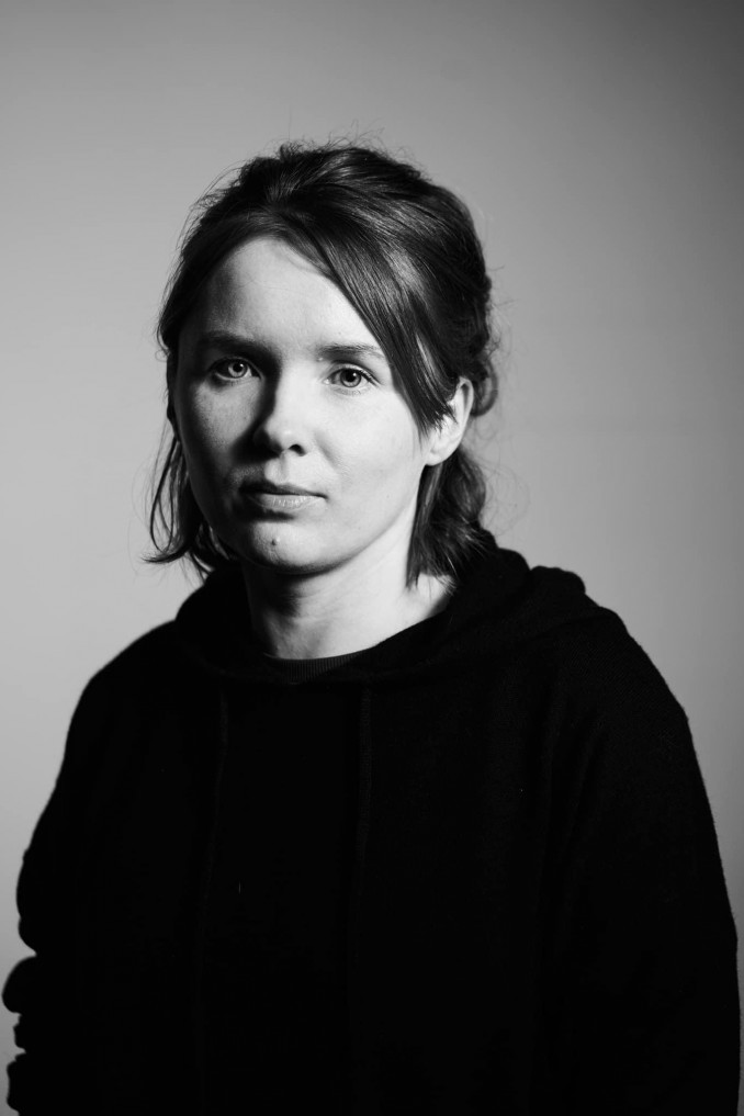 Romano „Kopėčios“ autorė: „Buvo baisu rašyti juokingą knygą apie karą“