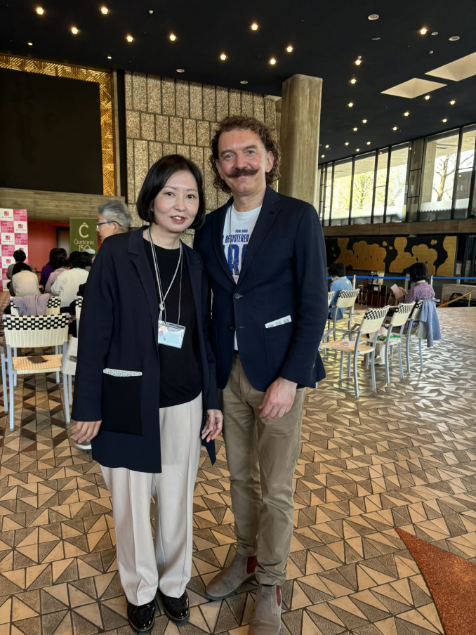 Nerijus Masevičius ir kultūros vadybininkė Momoko Honda