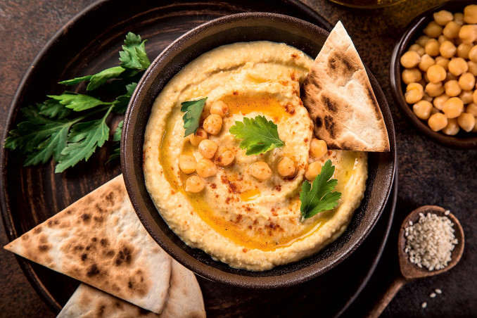 Rytietiškas humusas