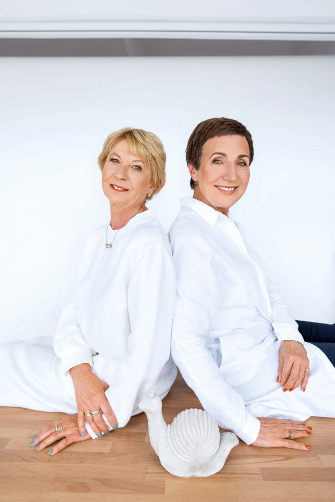 Saulina Jegelevičienė ir Natalija Pronckienė ne tik užsiima sraigių gamyba, bet ir veda nemokamas gimnastikos treniruotes.