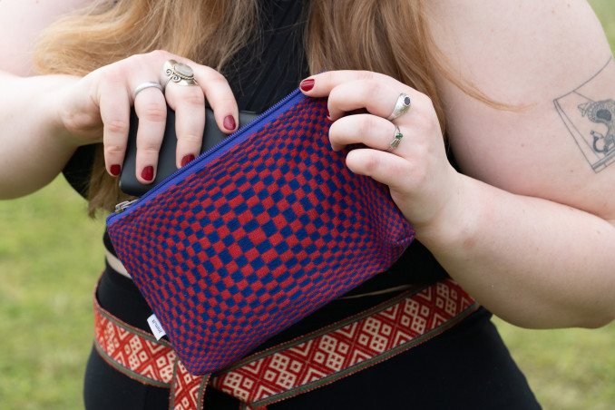 „Savo kultūrą ant podiumo statome patys“: pristatoma etnomados aksesuarų linija