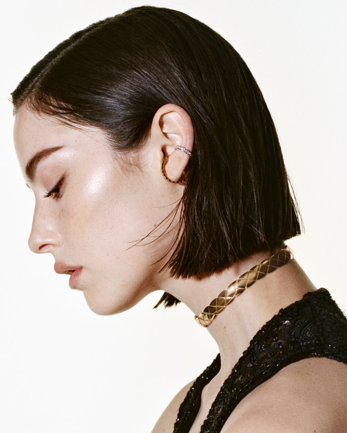 „Coco Crush“ kampanijos veidas dainininkė Gracie Abrams