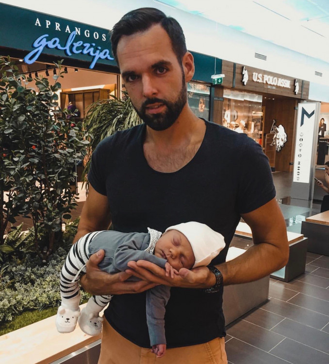 Vyras Vytenis su sūnumi Manueliu